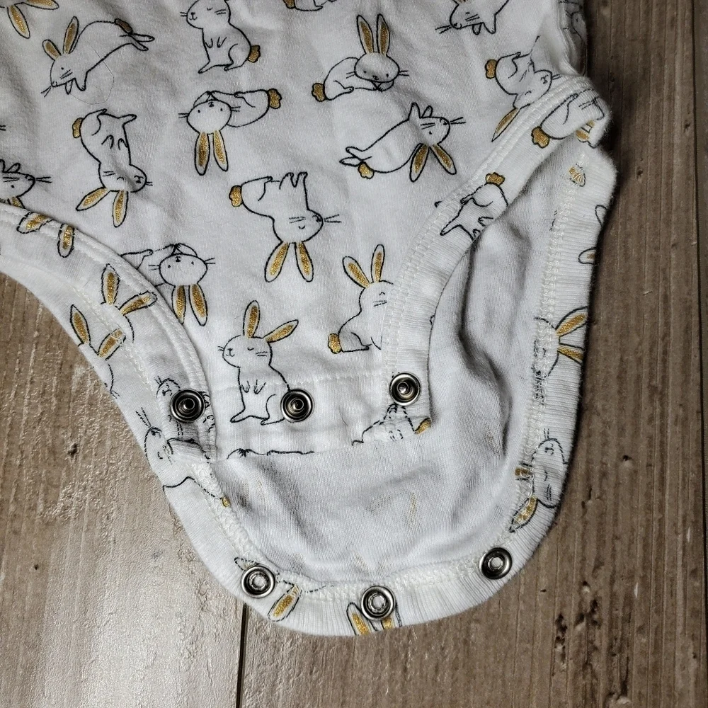 Carter's Baby Girl Infants Size 6m Bunny Rabbit Bodysuit Easter Spring Cotton